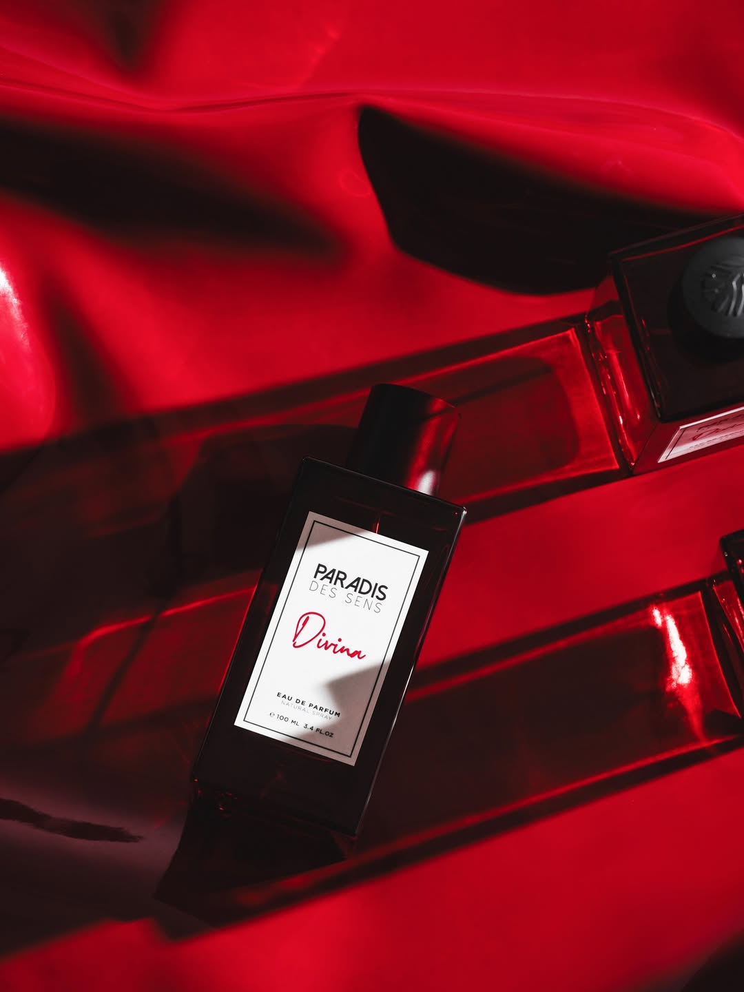 Divina by Paradis des Sens perfume bottle – luxury floral gourmand fragrance